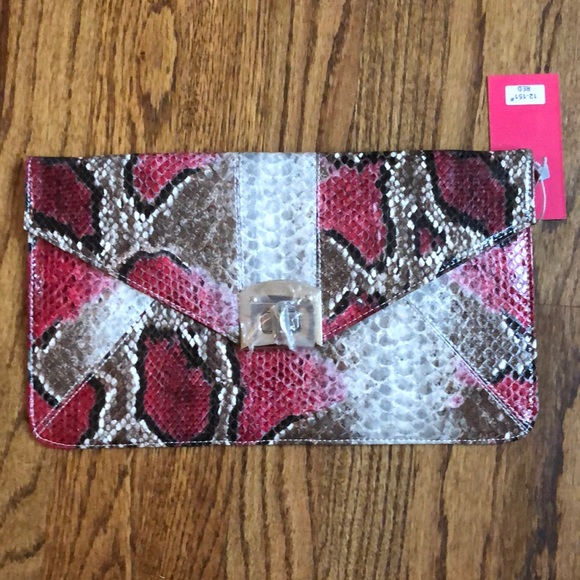 Accessories - Brand new red and brown snakeskin clutch